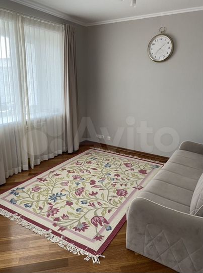 3-к. квартира, 98,4 м², 8/8 эт.