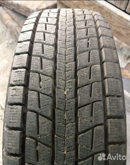 Dunlop Winter Maxx SJ8 215/65 R16 98R