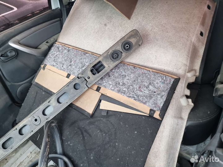 Renault duster 2014 год в разбор