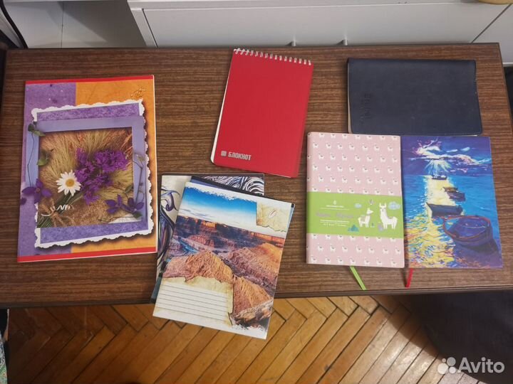 Ежедневники, тетради, блокнот новые