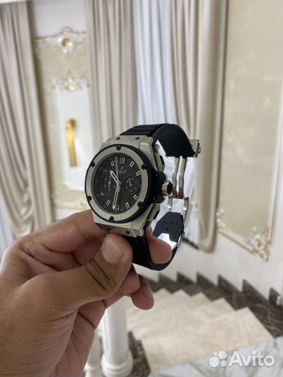 Часы hublot