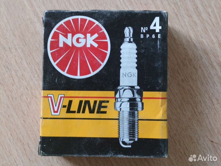 Свечи зажигания NGK BP6E