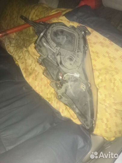 Фара Хонда црв