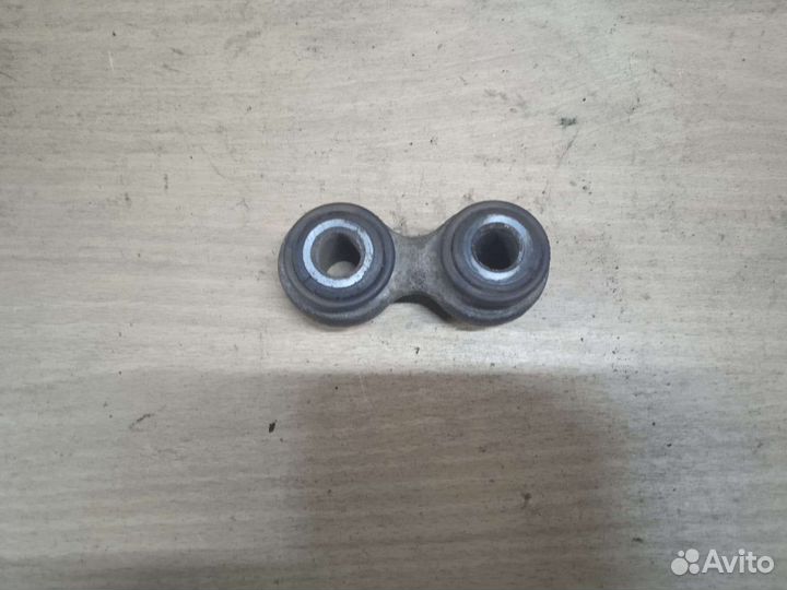 Стойка стабилизатора задняя BMW 7 E32 бмв 7 E32