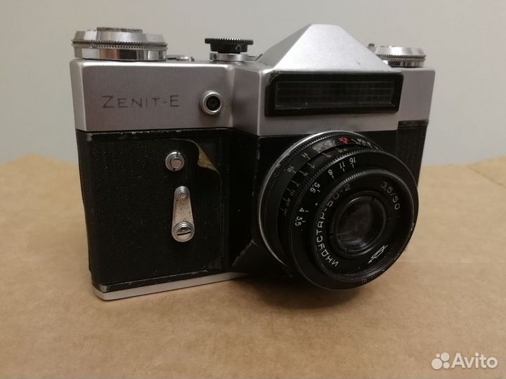 Фотоаппарат Zenit E с объективом