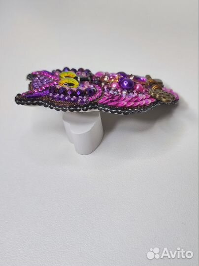 Брошь из бисера