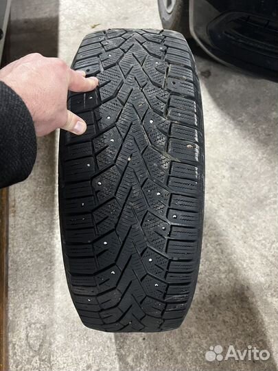 Gislaved Soft Frost 2 215/65 R16 102