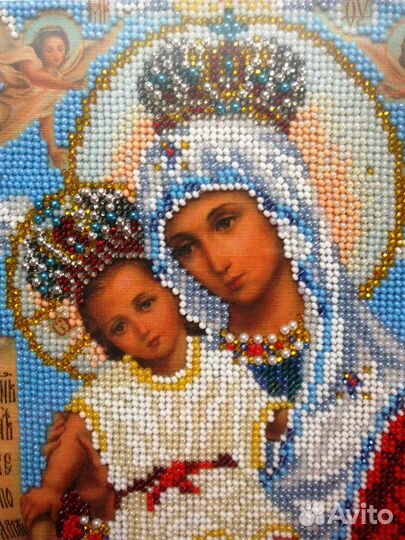 Богоматерь. Икона, вышитая бисером