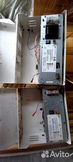 Блок источника резервного питания