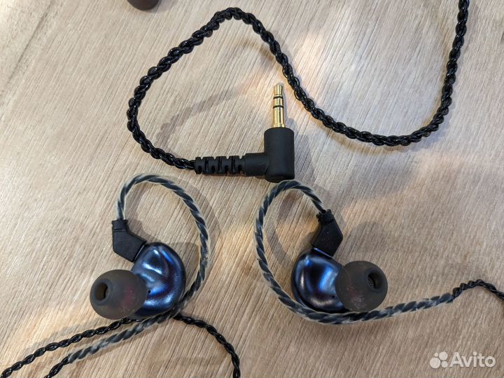 Наушники (trn v90)