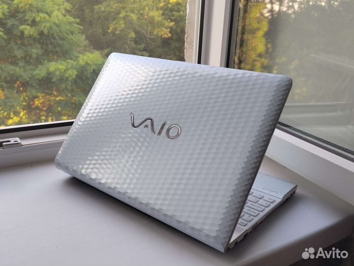Игровой Sony Vaio/i5/4GB/intel 2GB/SSD 480GB