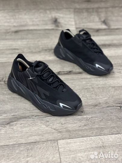 Кроссовки Adidas Yeezy Boost 700 mnvn (41-45)