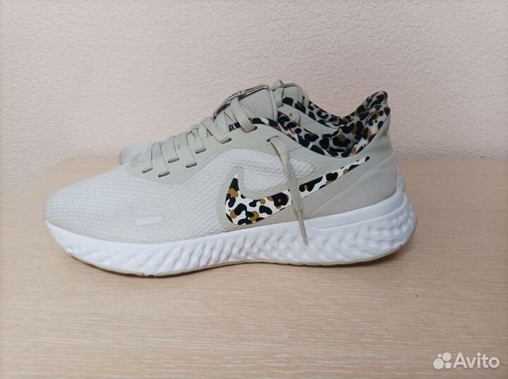 Кроссовки Nike Revolution 5 Premium 'Leopard'