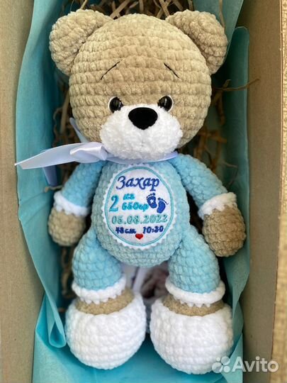 Вязаный плюшевый мишка