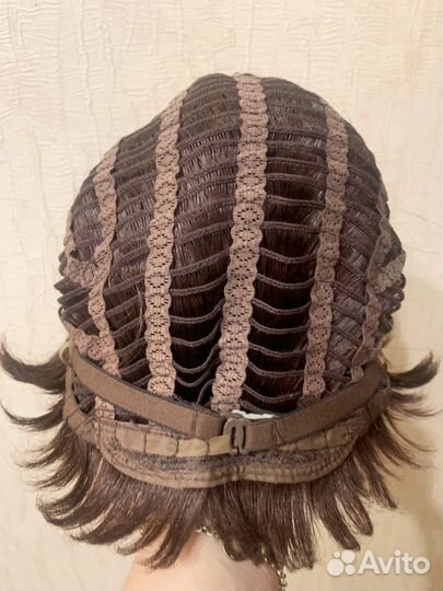 Парик женский короткий