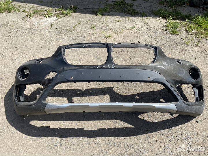 BMW X1 F48 бампер передний черный