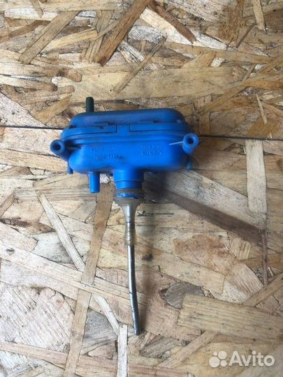 Активатор замка крышки бензобака Audi 100