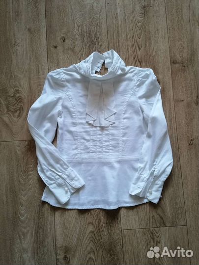 Блузка белая