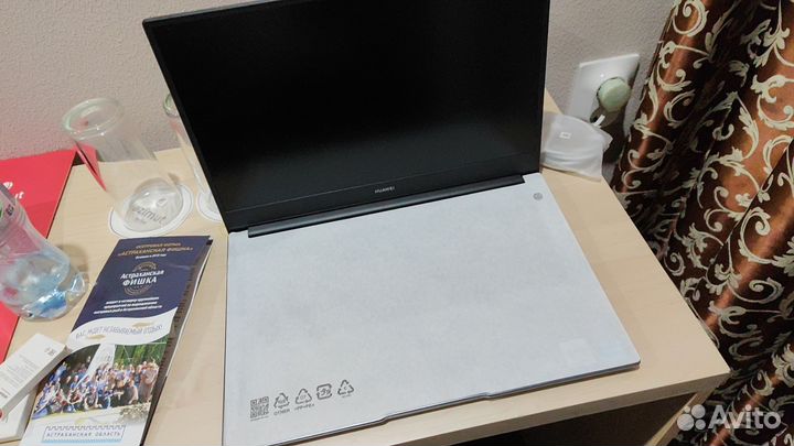 Ноутбук huawei MateBook D14