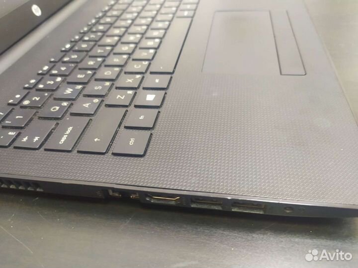 HP 15-bw042ur A6-9220, 6gb, Radeon 520 2gb