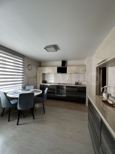 3-к. квартира, 109 м², 9/10 эт.