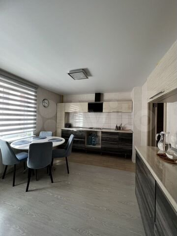 3-к. квартира, 109 м², 9/10 эт.