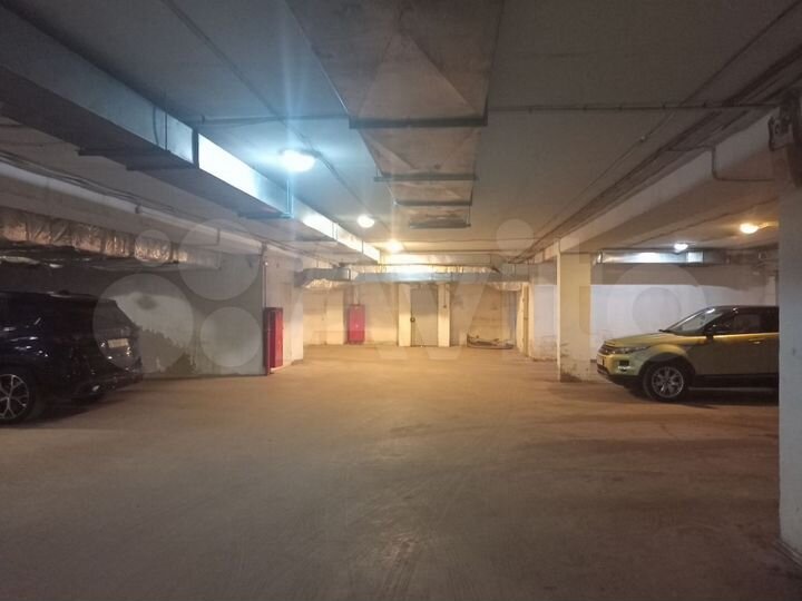 Машиноместо, 18 м²