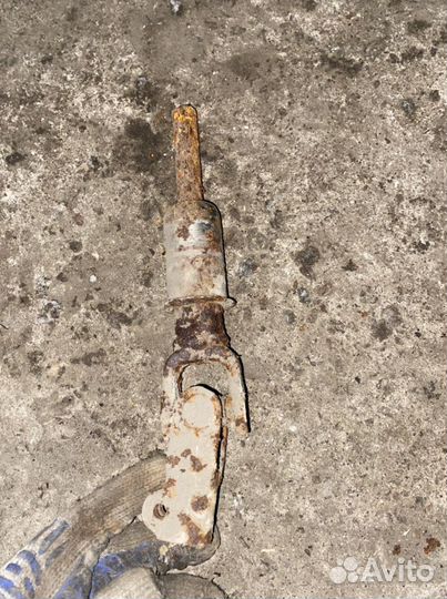 Рулевой карданчик Toyota carina2