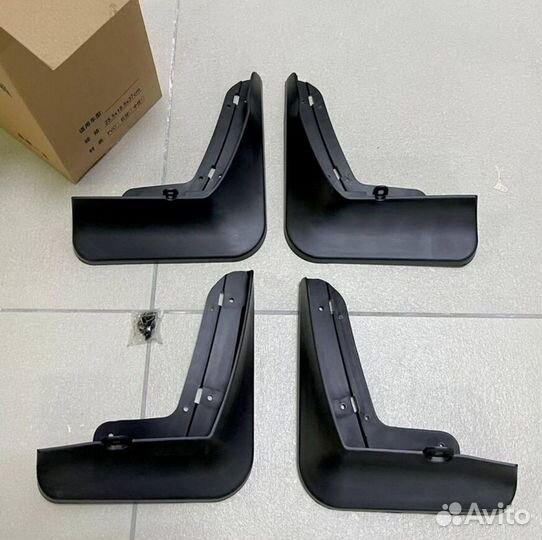 Брызговики lixiang