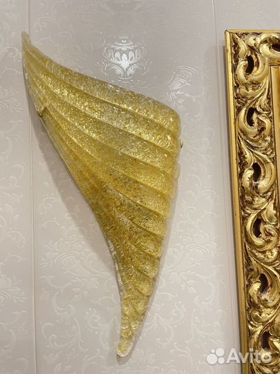 Зеркало и освещение для ванной