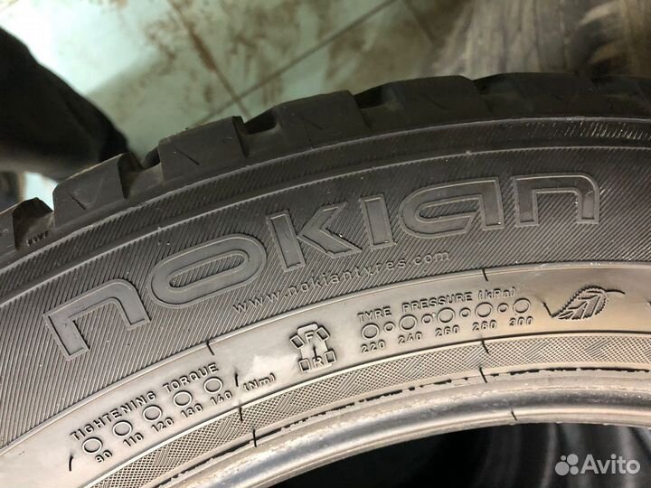 Nokian Tyres Hakkapeliitta 8 SUV 255/50 R19 107T