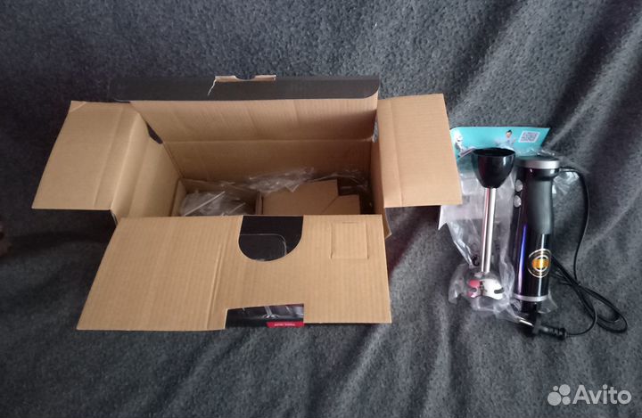 Погружной блендер Redmond RHB-2995