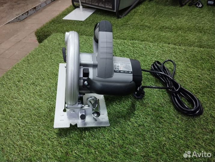 Пила дисковая дп-165/1200 Интерскол в подарок очки