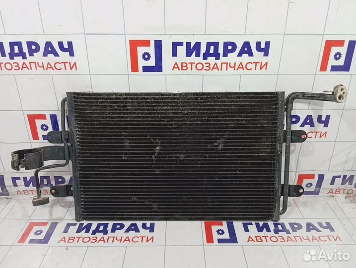 Радиатор кондиционера Volkswagen Golf (Mk4) 1J0820413N