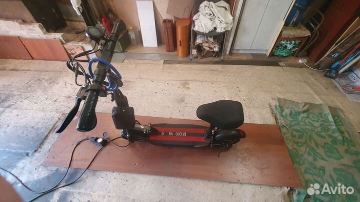 Электро самокат Kugoo M4