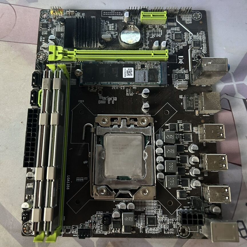 [珍品/ジャンク] Xeon E5-2470v2 x2個 + マザーボード 珍品/ジャンク] Xeon E5-2470v2 x2個 + マザーボード 珍品