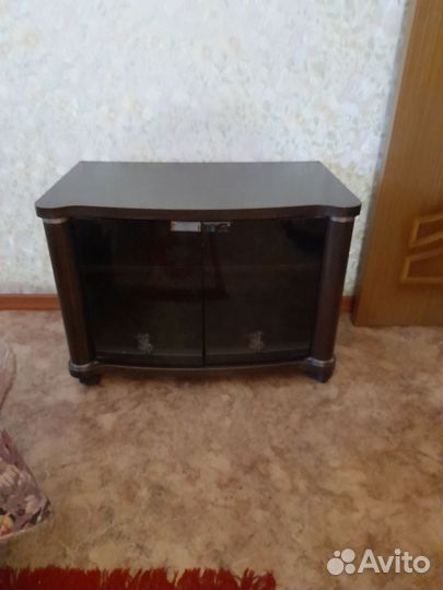 Тумба под телевизор