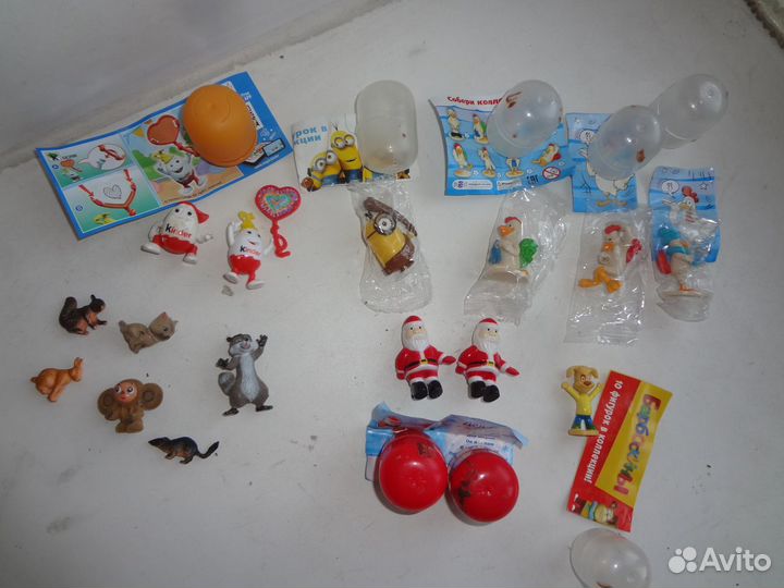 Игрушки из киндер-сюрпризов в коллекцию разные