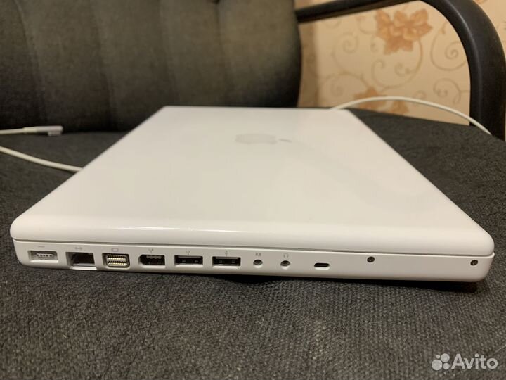 Apple Macbook 13 White Late 2007