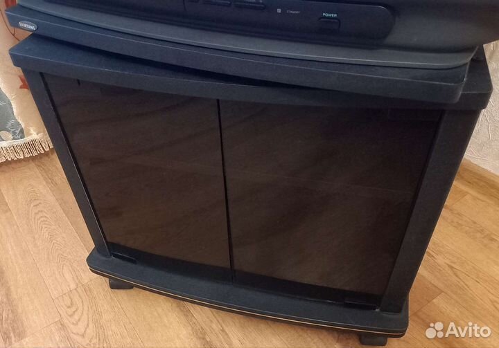 Тумба под телевизор