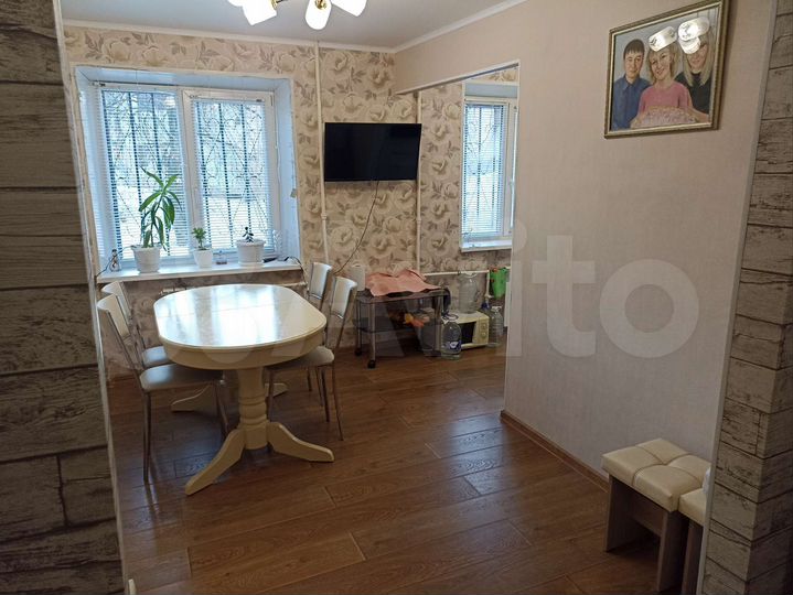 4-к. квартира, 63 м², 1/5 эт.