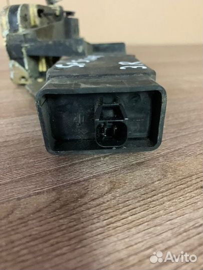 Замок двери задний Каризма, Спейс Стар