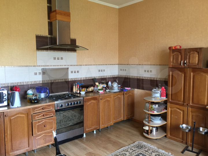 Дом 191 м² на участке 11 сот.