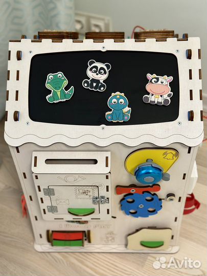 Бизиборд домик со светом большой