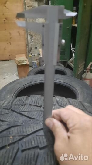 Nokian Tyres Hakkapeliitta R2 SUV 235/65 R18