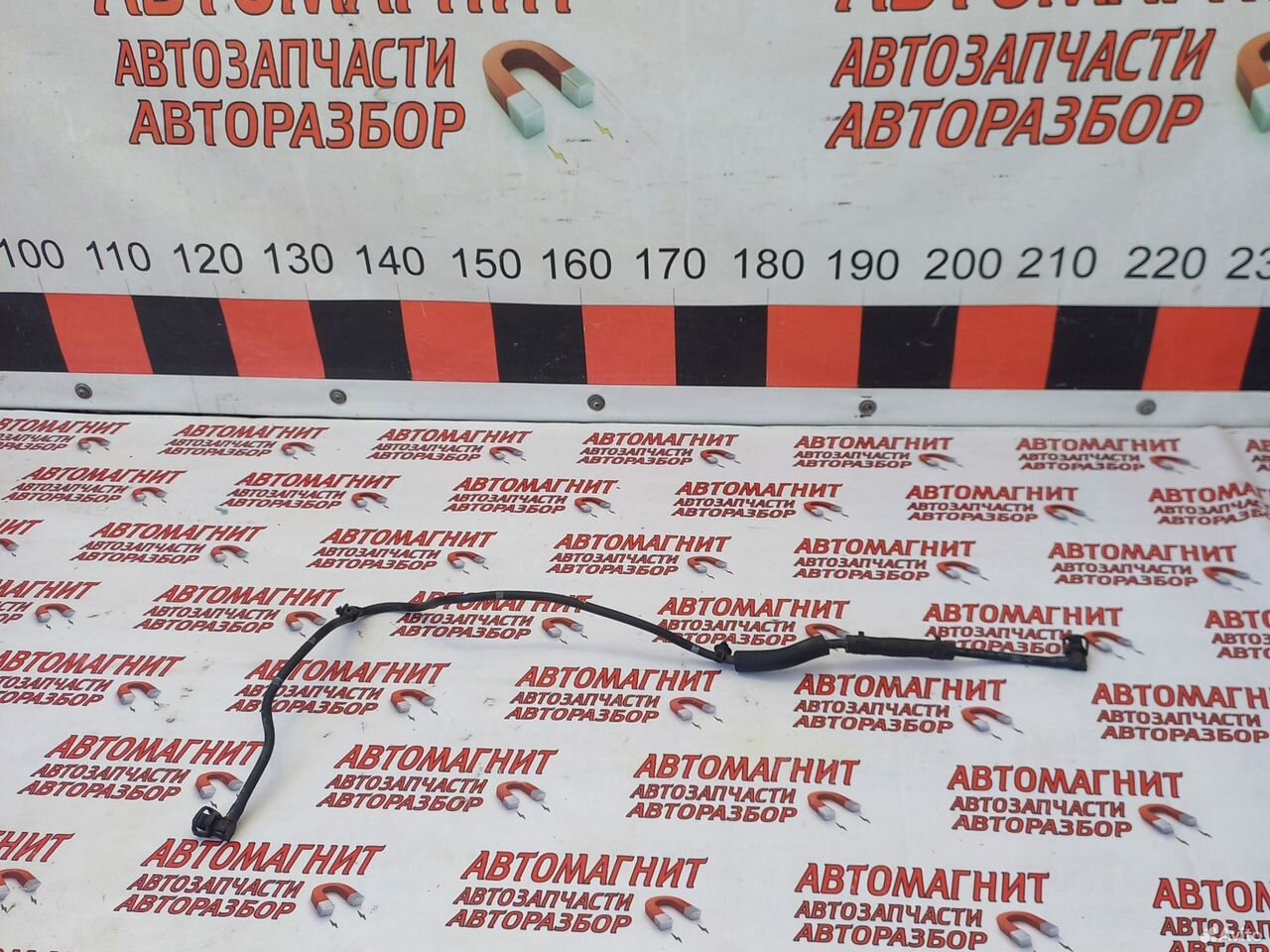 Трубка вакумная Jaguar F-pace