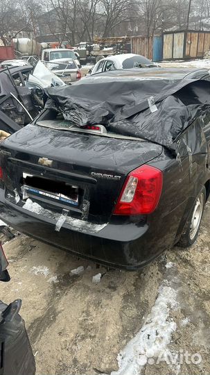 В разборе Chevrolet Lacetti 2010 1.6 МКПП