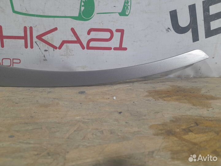 Накладка обшивки двери передняя левая Opel Astra J