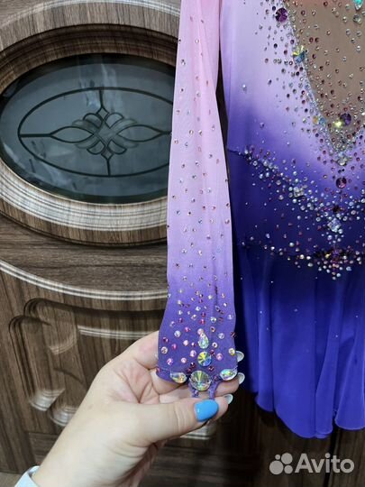 Костюм для фигурного катания 140