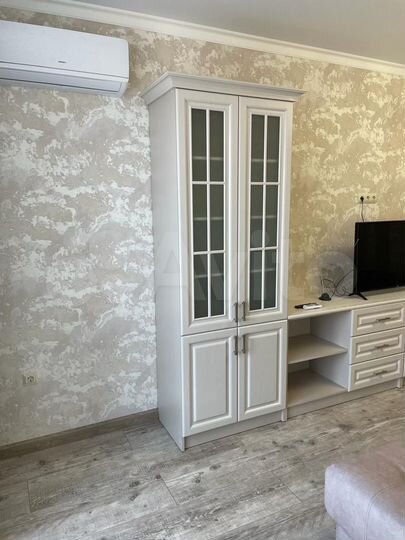 2-к. квартира, 70 м², 7/10 эт.